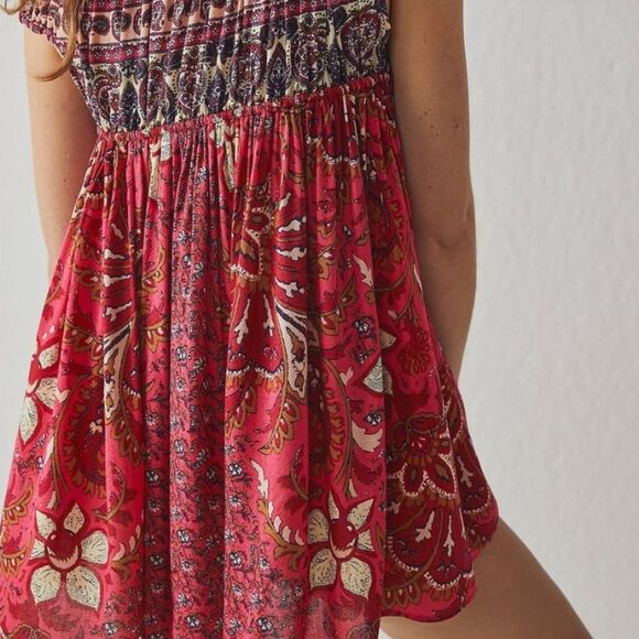 FREE PEOPLE BALI MARIPOSA SLIP DRESS IN STAWBERRY COMBO/FUCHSIA SIZE IS XS NWOT - Picture 4 of 9